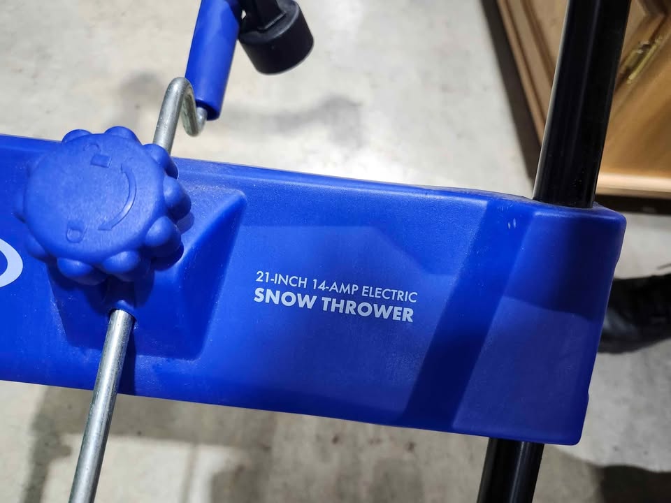 Snow Joe 21-inch - 14-Amp Electric Snow Blower