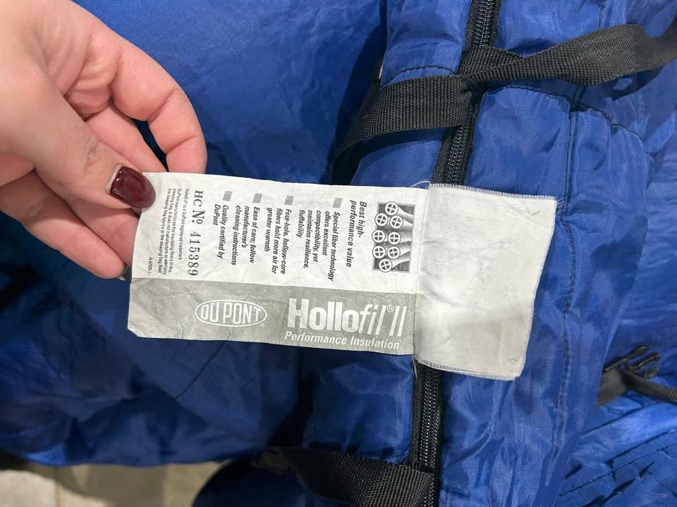 KELTY Ridgeway Sleeping Mummy Bags HOLLOFIL II Performance Insulation 35" x 90”- 2 availlable