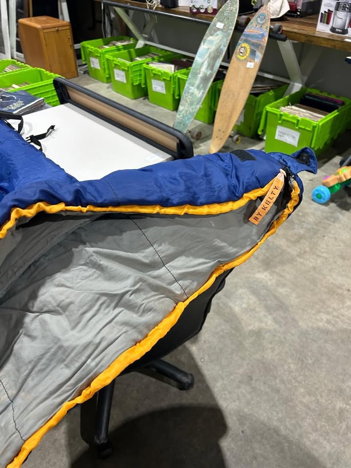 KELTY Ridgeway Sleeping Mummy Bags HOLLOFIL II Performance Insulation 35" x 90”- 2 availlable