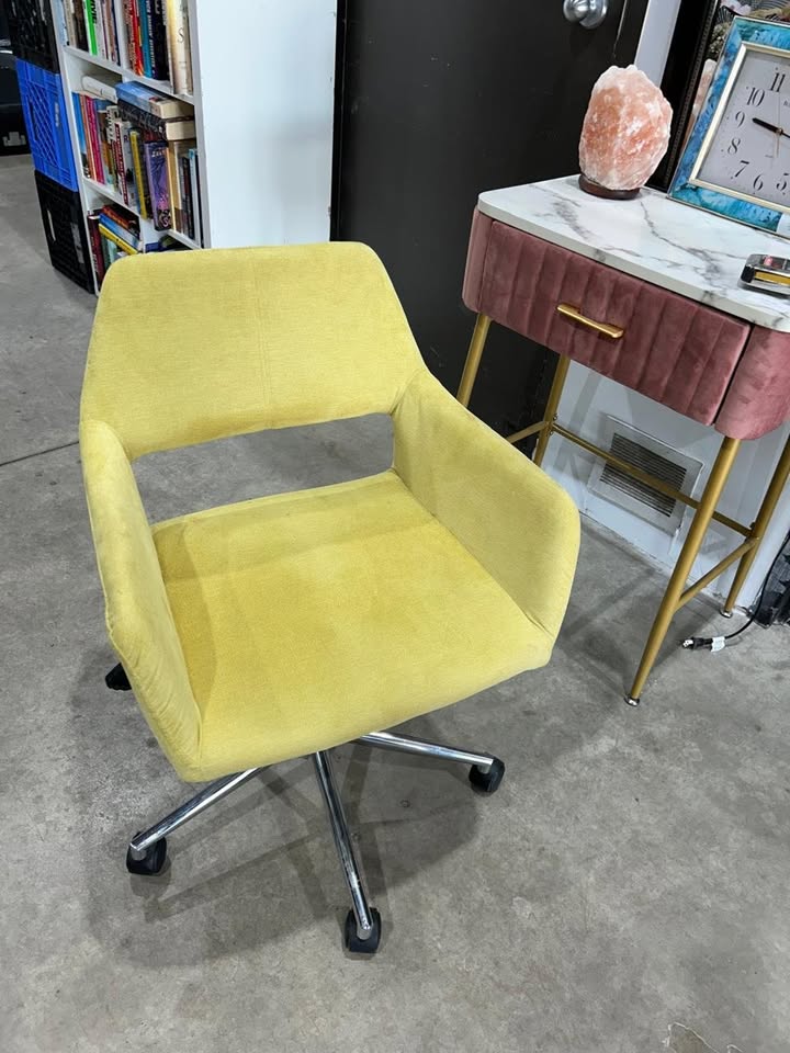 Pastel Yellow Velvet Office Chair