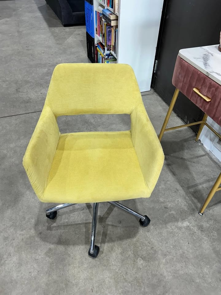 Pastel Yellow Velvet Office Chair