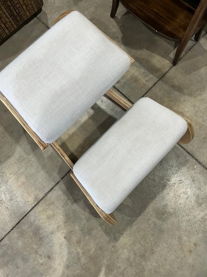 Ergonomic Kneeling Chair