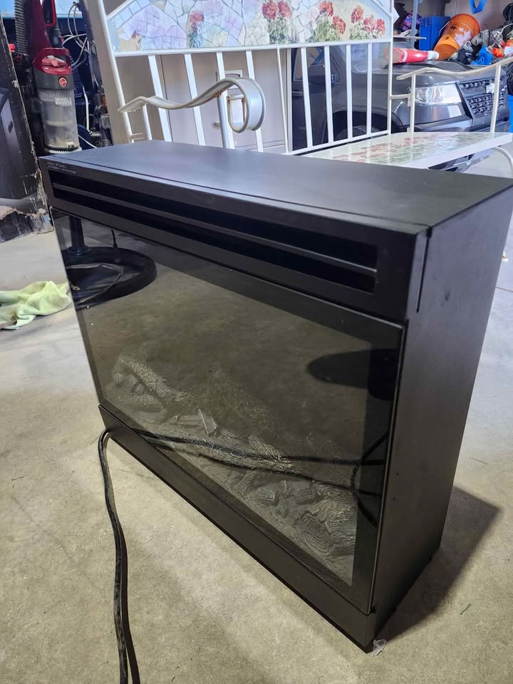 MasterFlame 1500W Electric Fireplace Insert