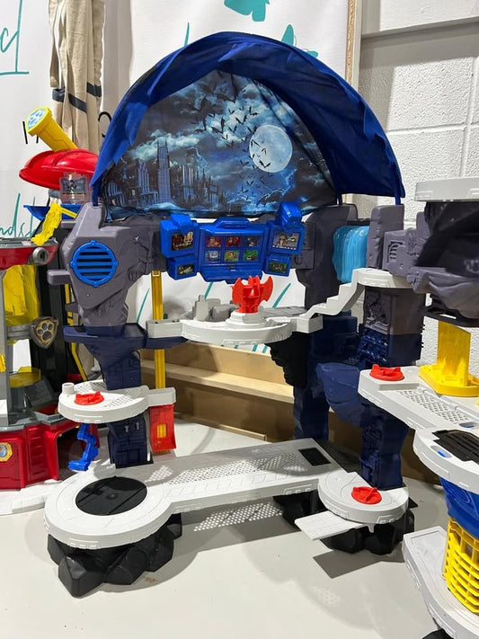 DC Superfriends Batcave