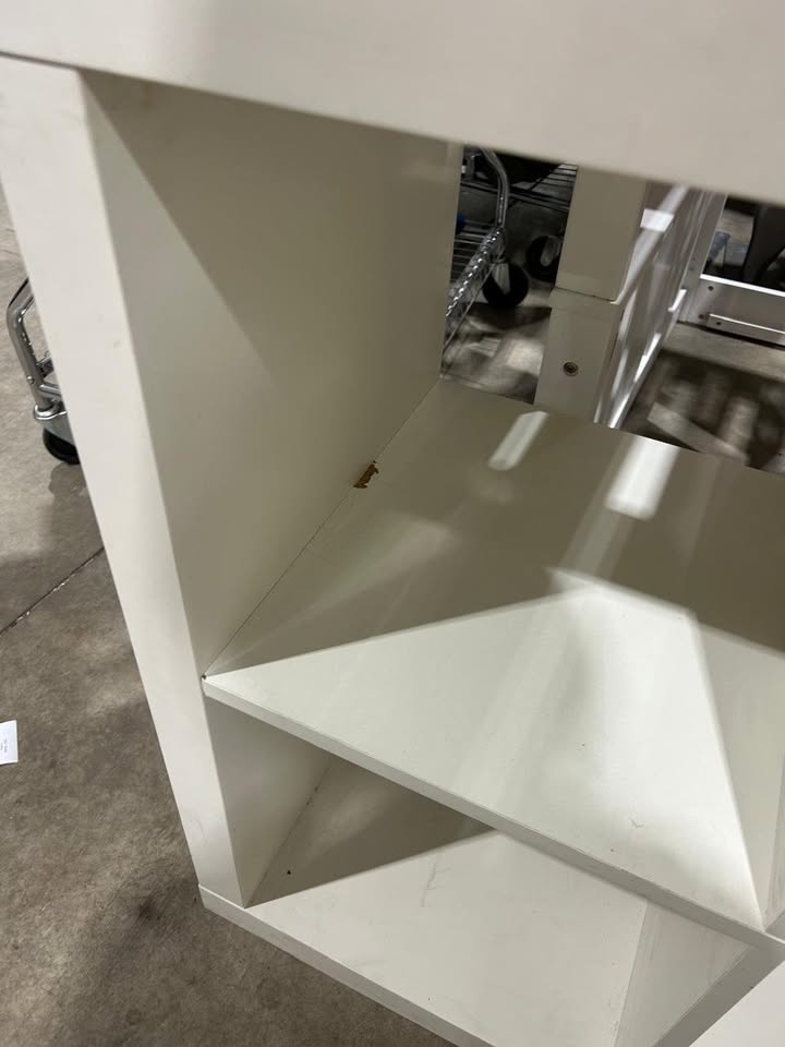 IKEA White Kallax 4 Shelf unit