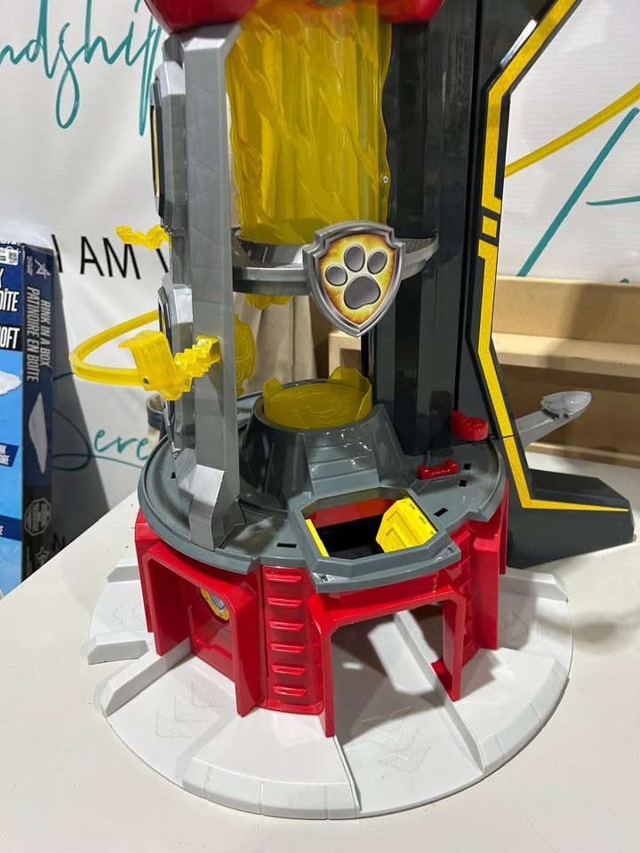 Paw Patrol Mighty Lookout Tower