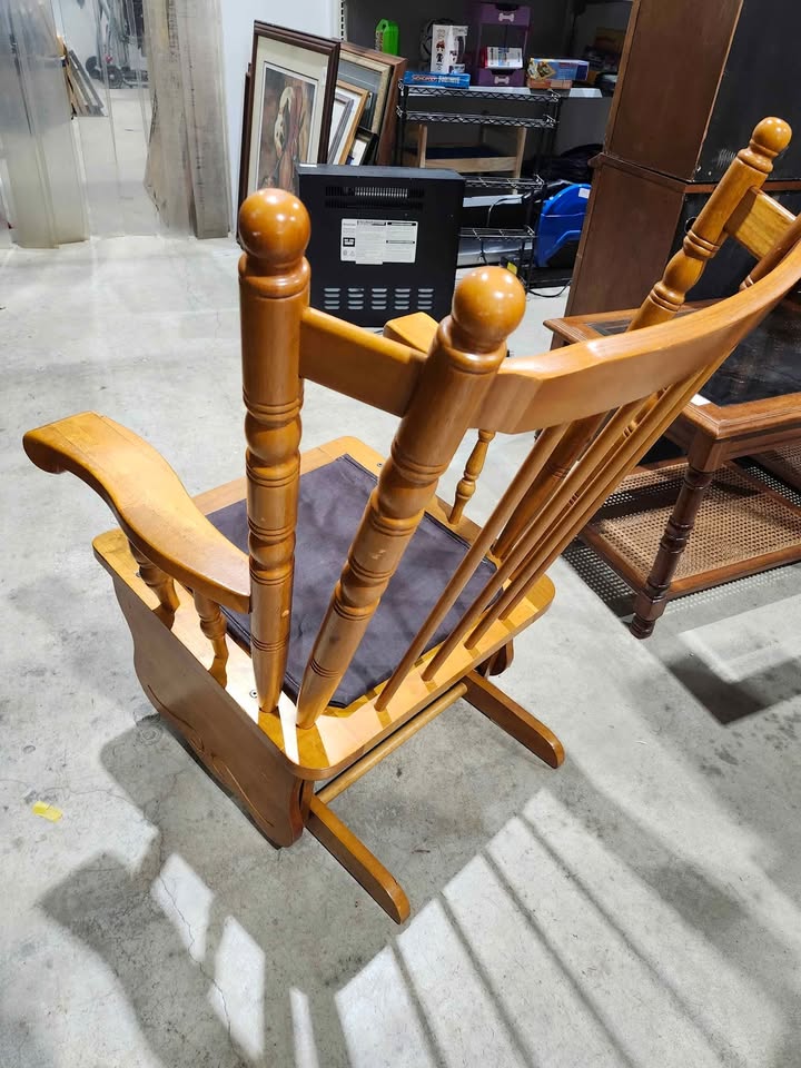 Tell City Chair Style Solid Oak Glider ROCKER Chair (No Cushions)