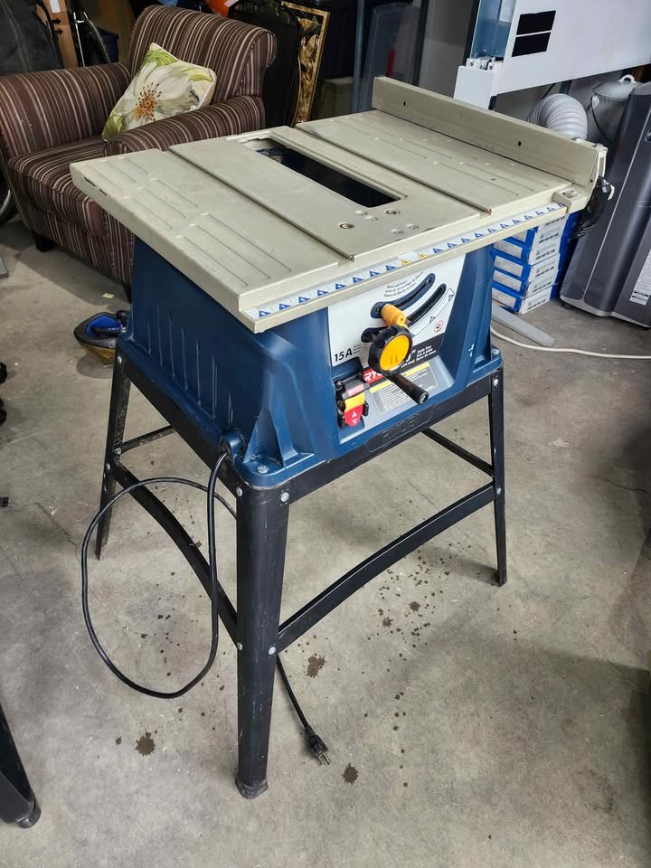 Ryobi 10" Table Saw