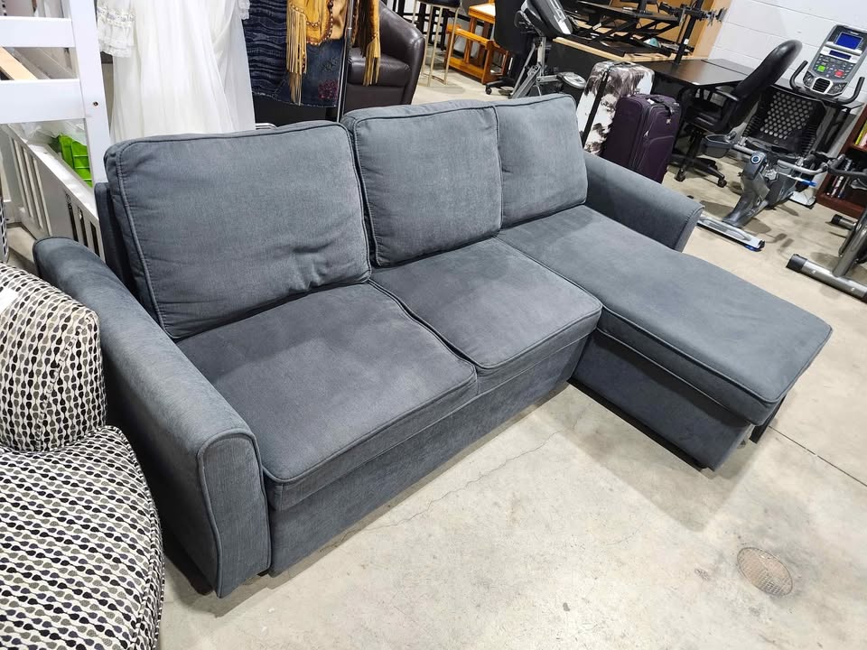 Structube CAROLE contemporary reversible sectional sofa-bed with storage