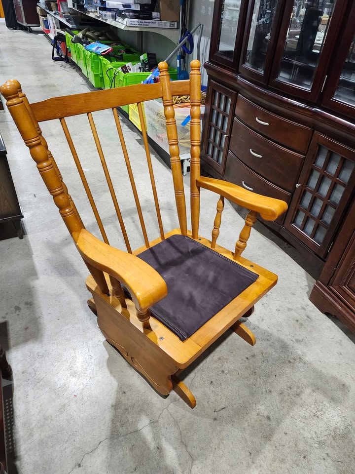 Tell City Chair Style Solid Oak Glider ROCKER Chair (No Cushions)