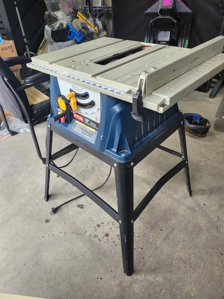 Ryobi 10" Table Saw