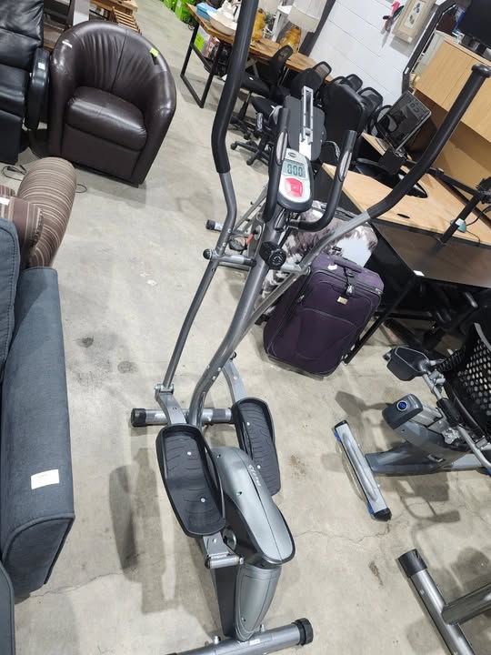 Elliptical Cross Trainer Machine - Free Spirit