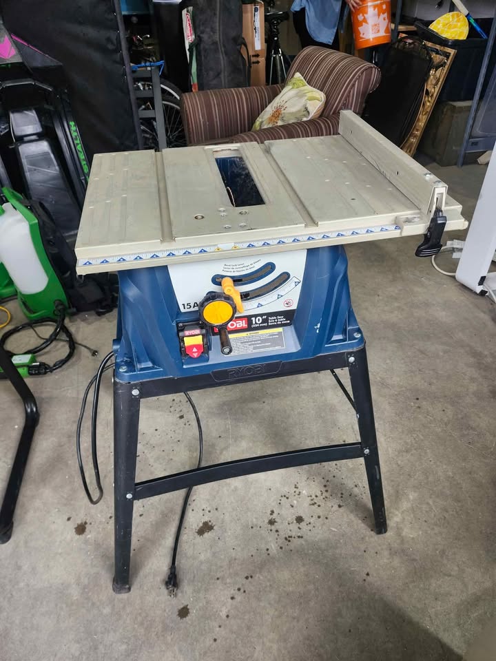 Ryobi 10" Table Saw