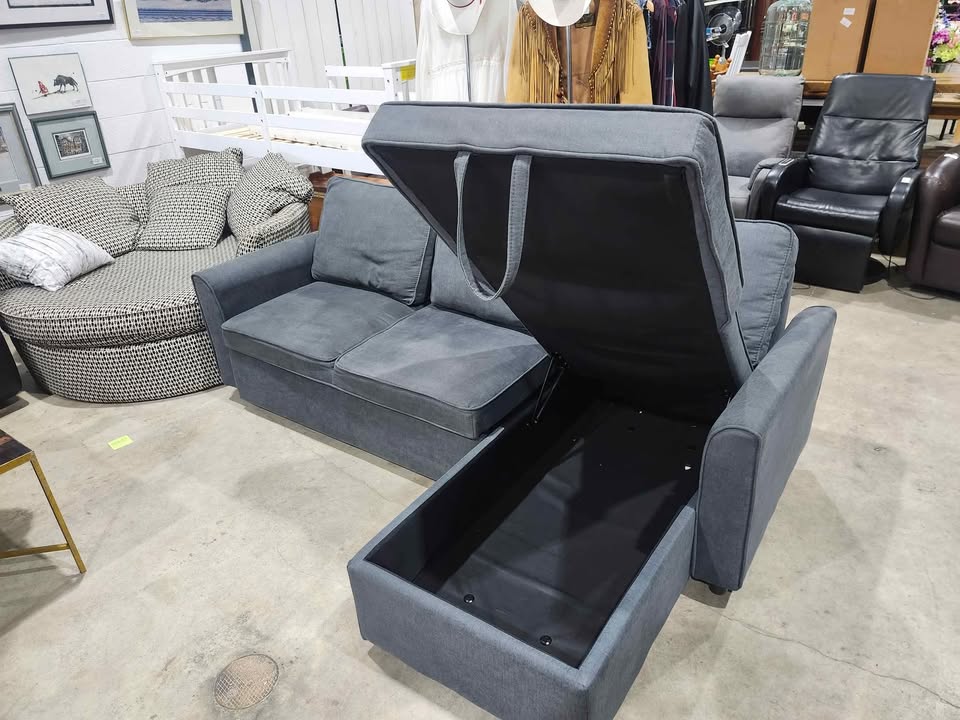 Structube CAROLE contemporary reversible sectional sofa-bed with storage