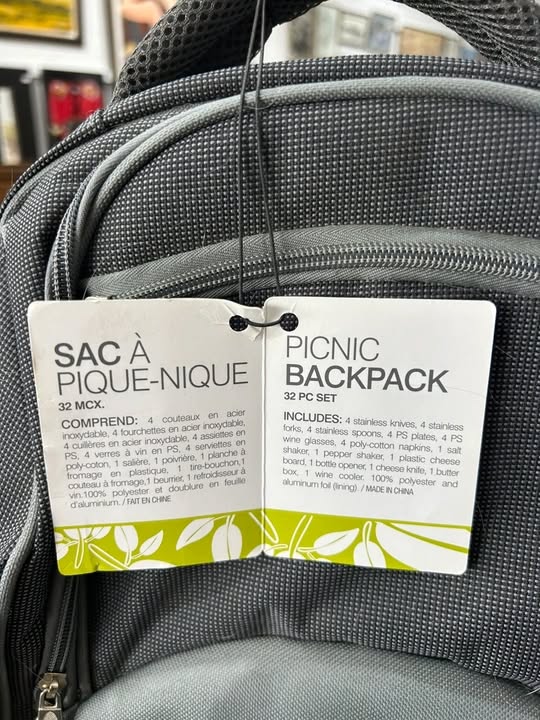 Picnic Backpack Set - 32 Pieces