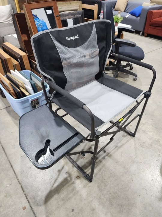 Sunnyfeel Portable Folding Director's Chair with Side Tray