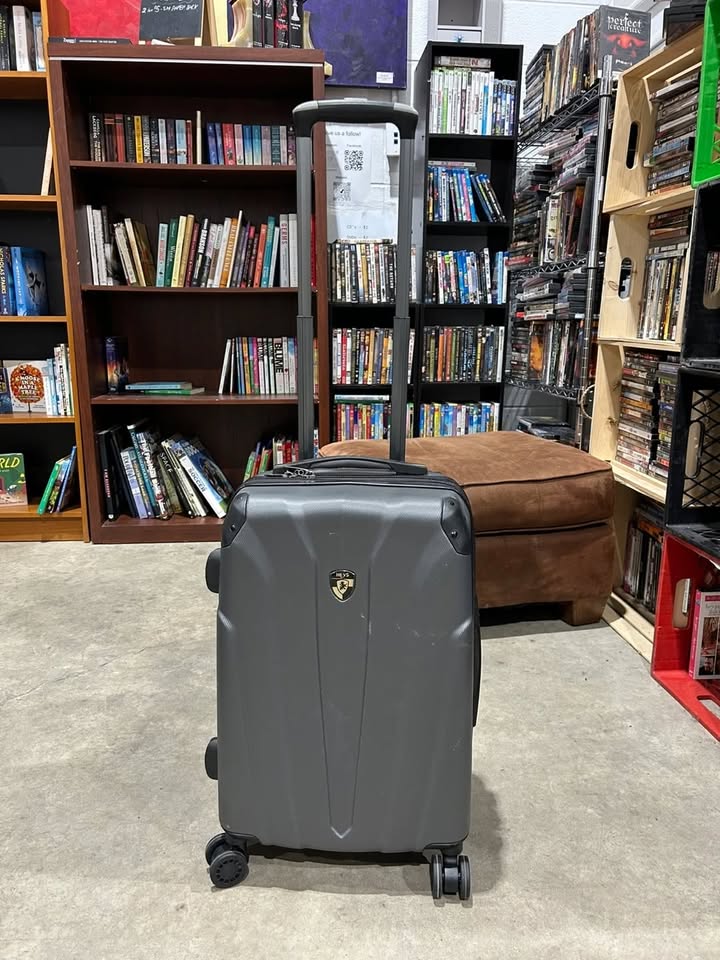 Carry-on Suitcase - HEYs