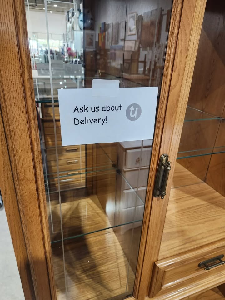 Oak Hutch/Cabinet with Glass Doors