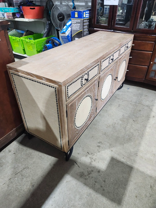 New! Beautiful Farmhouse Style Buffet/Sideboard