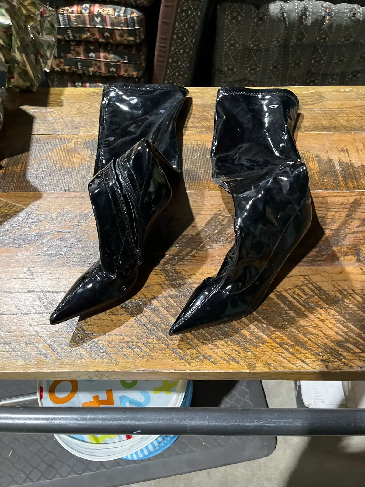 Boots high heel black leather