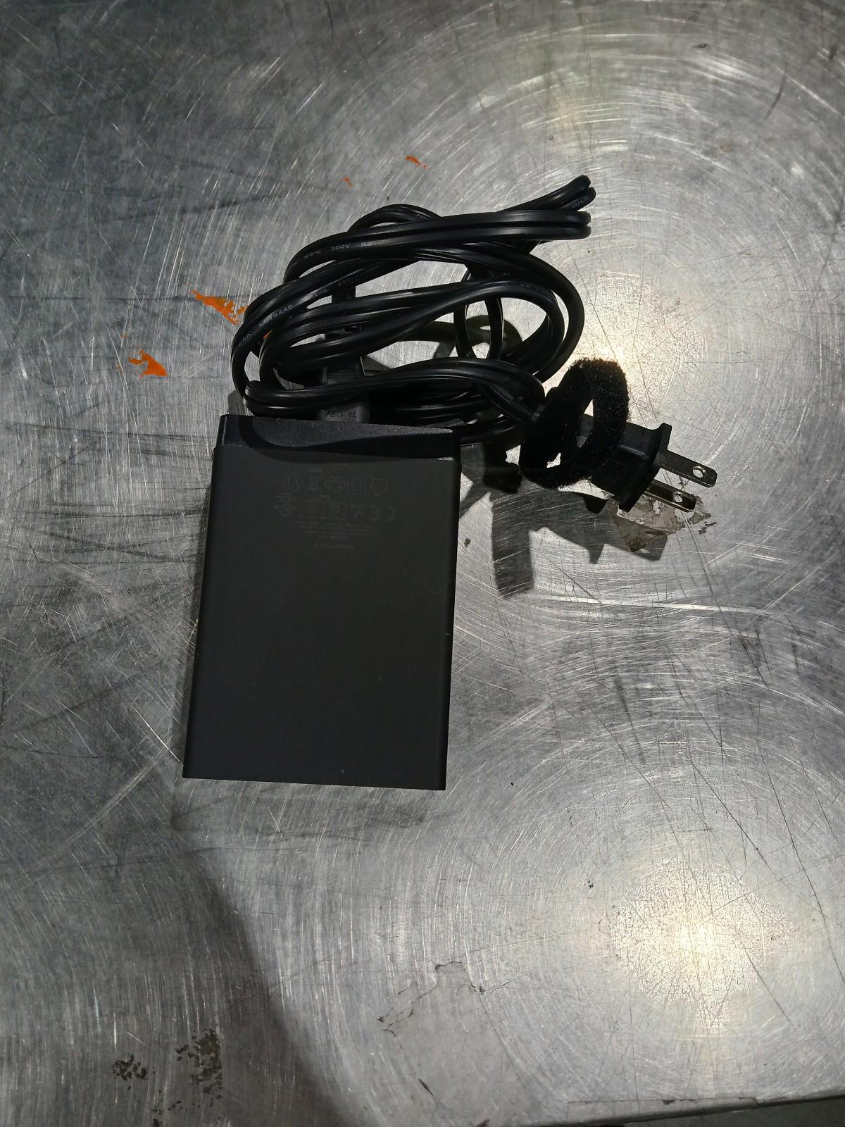 iq 6 port usb charging hub EXCELLENT