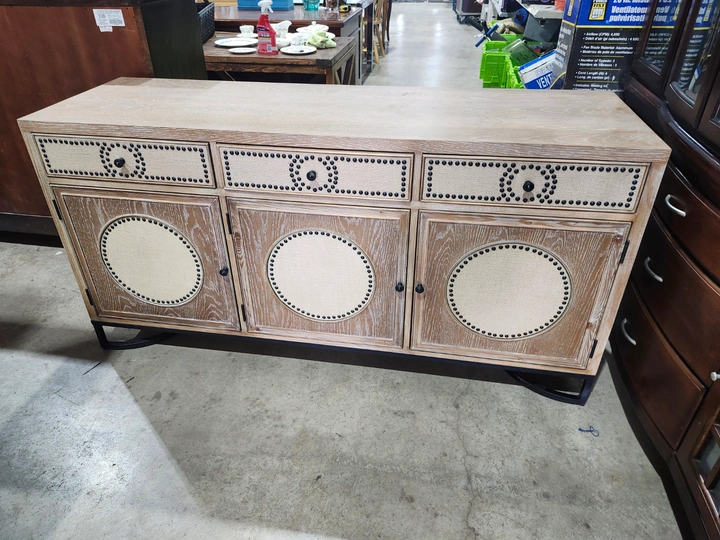 New! Beautiful Farmhouse Style Buffet/Sideboard