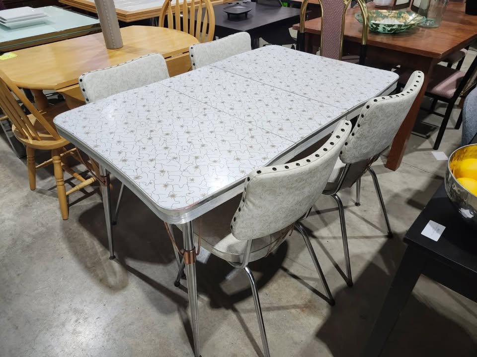 Vintage Retro Kitchen Table and Four Chairs Set