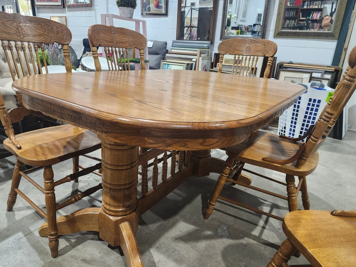 Oak Extendable Dining Table Set - 6 Chairs
