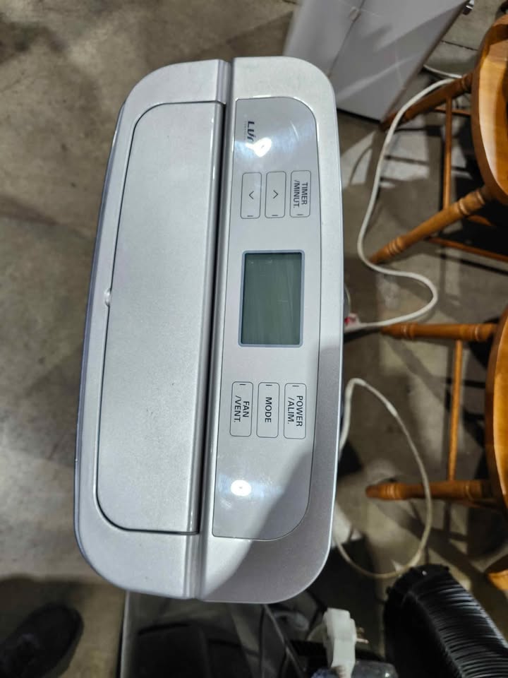 LG Portable Air Conditioner 13000 BTU