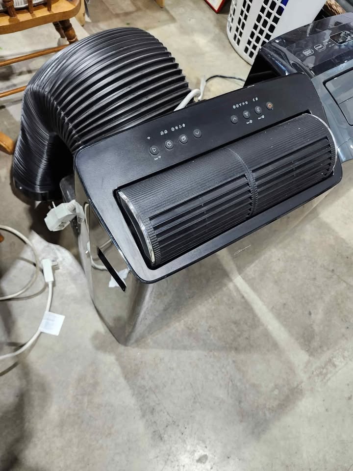 Midea Portable Air Conditioner 12000 BTU