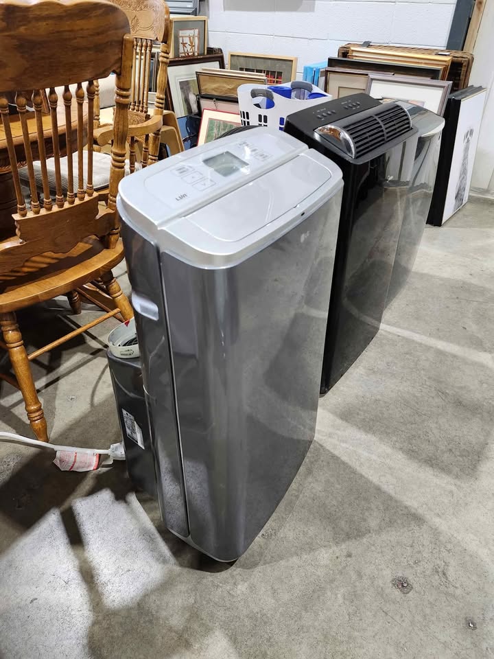 LG Portable Air Conditioner 13000 BTU