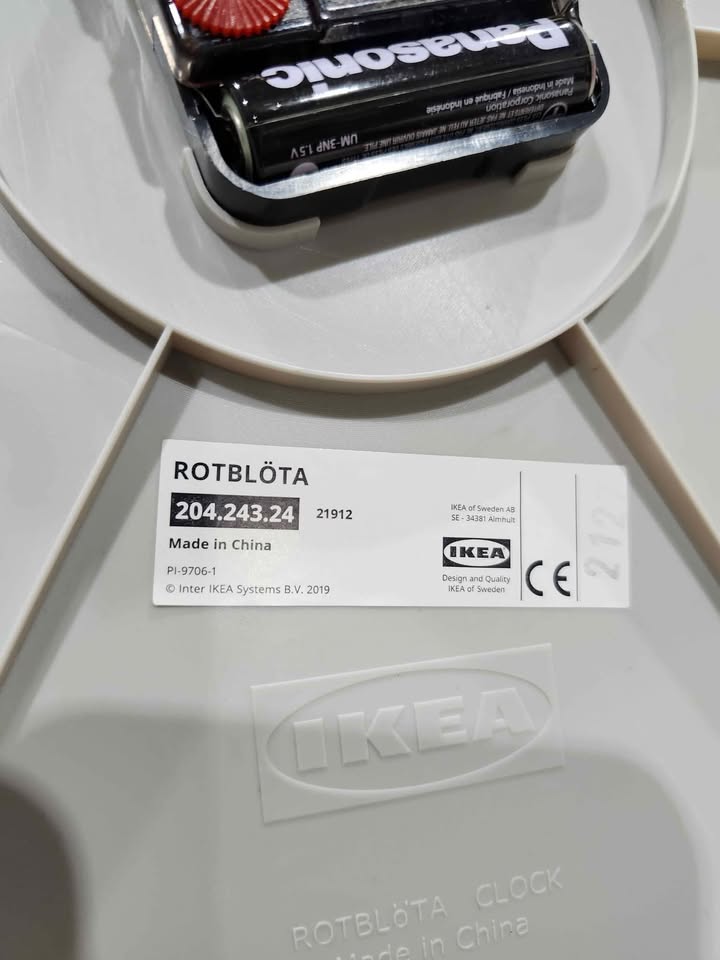 Ikea ROTBLOTA Round Wall Clock