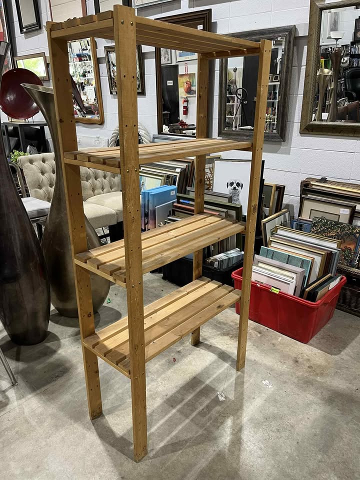 Wooden shelf unit
