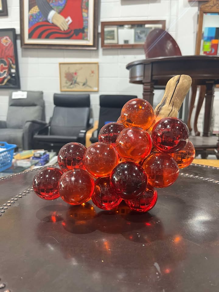 Decorative Grape Cluster