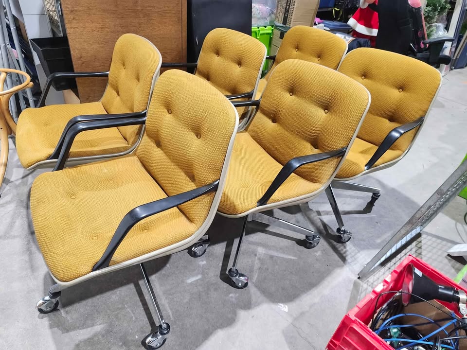 Retro Steelcase 451 Mustard Office Chairs 1978 - 6 Available