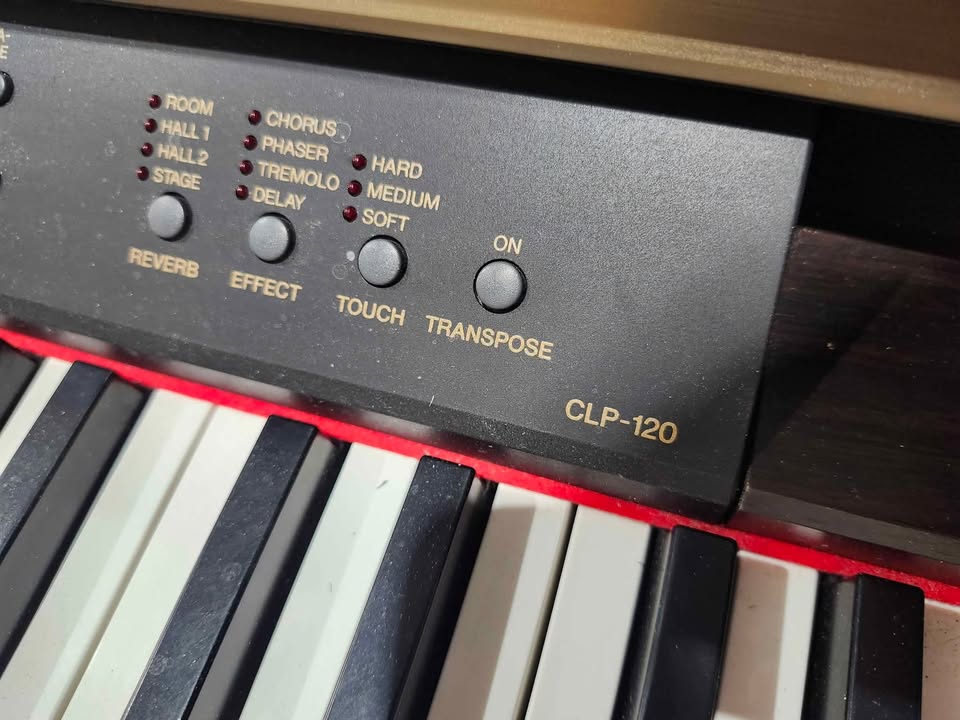 Yamaha Clavinova CLP-120 88 Key Digital Piano