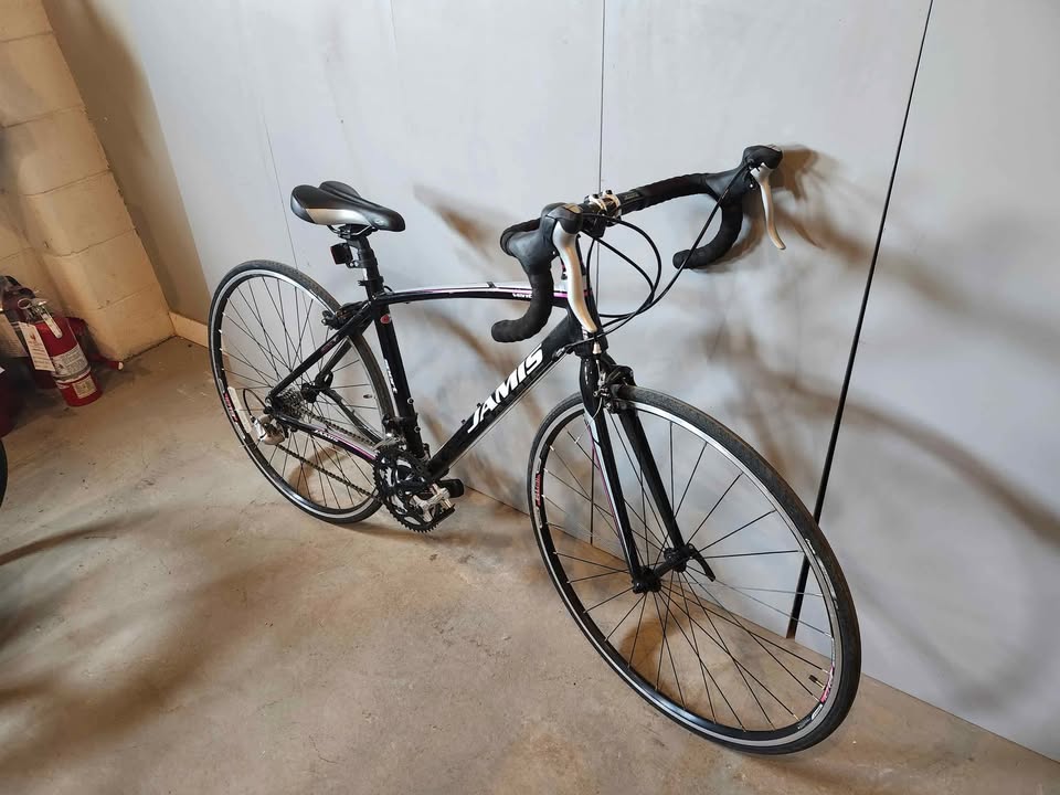 Jamis Ventura Sport Road Bike - New!