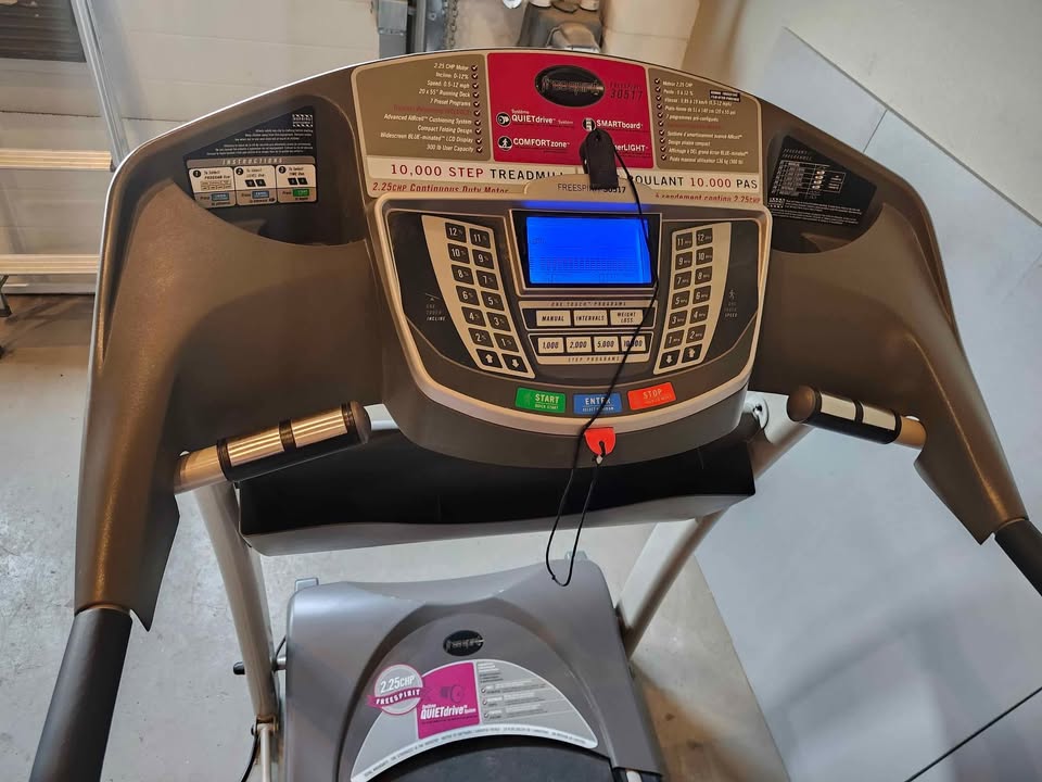 Freespirit 30517 Treadmill