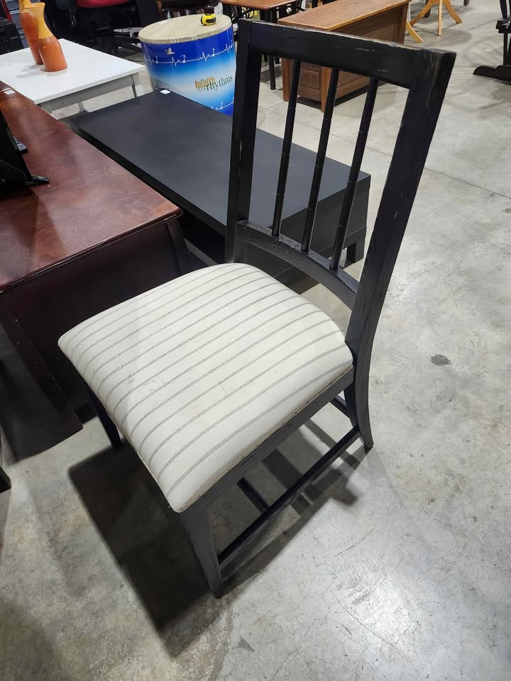 Solid Wooden Dining Table & 4 Chairs - Fixer Upper
