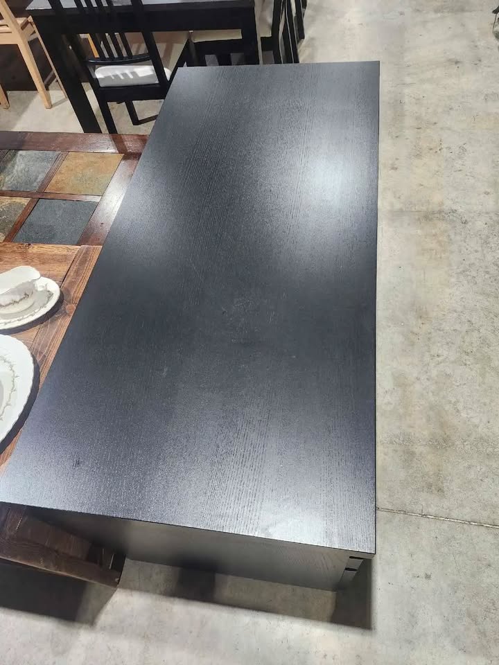 Ikea MALM Desk - Black