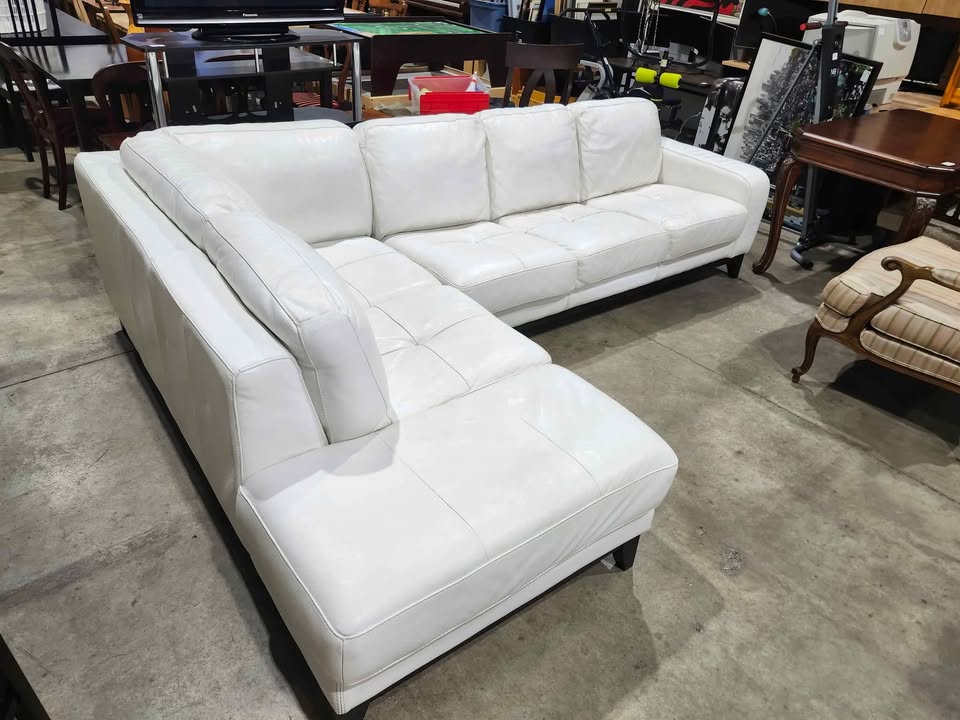 White Leather 2-Piece Sectional Sofa