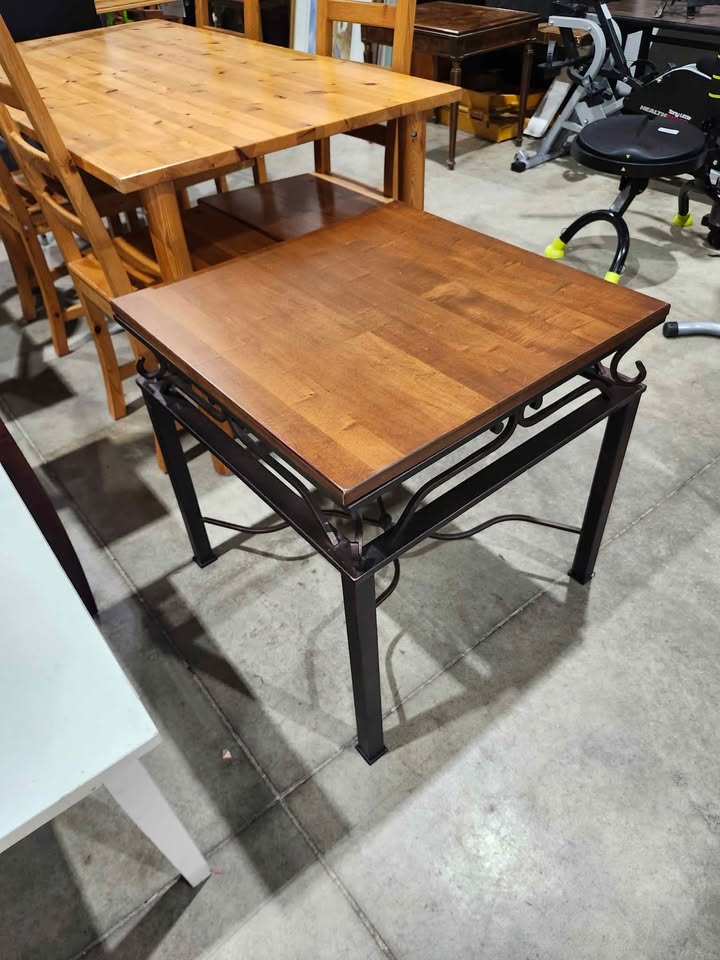 Metal/Wood Side Table