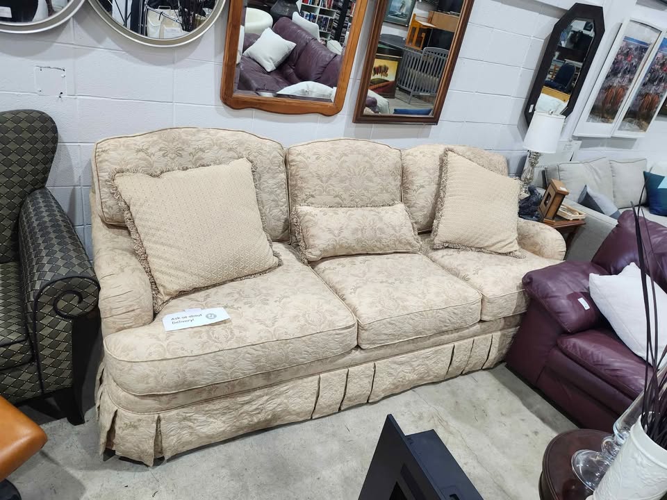 Vintage Floral Patterned Sofa
