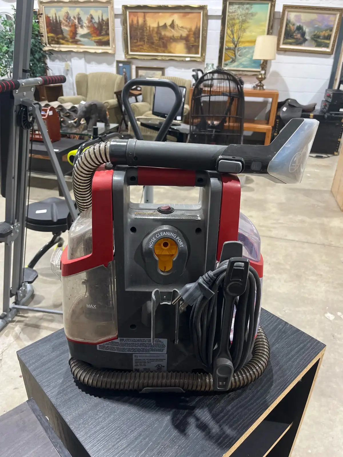 Hoover wet vacuum cleaner