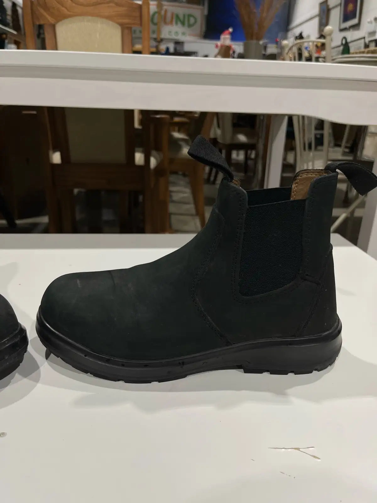 Workload Steel toe chelsea boots Size 8