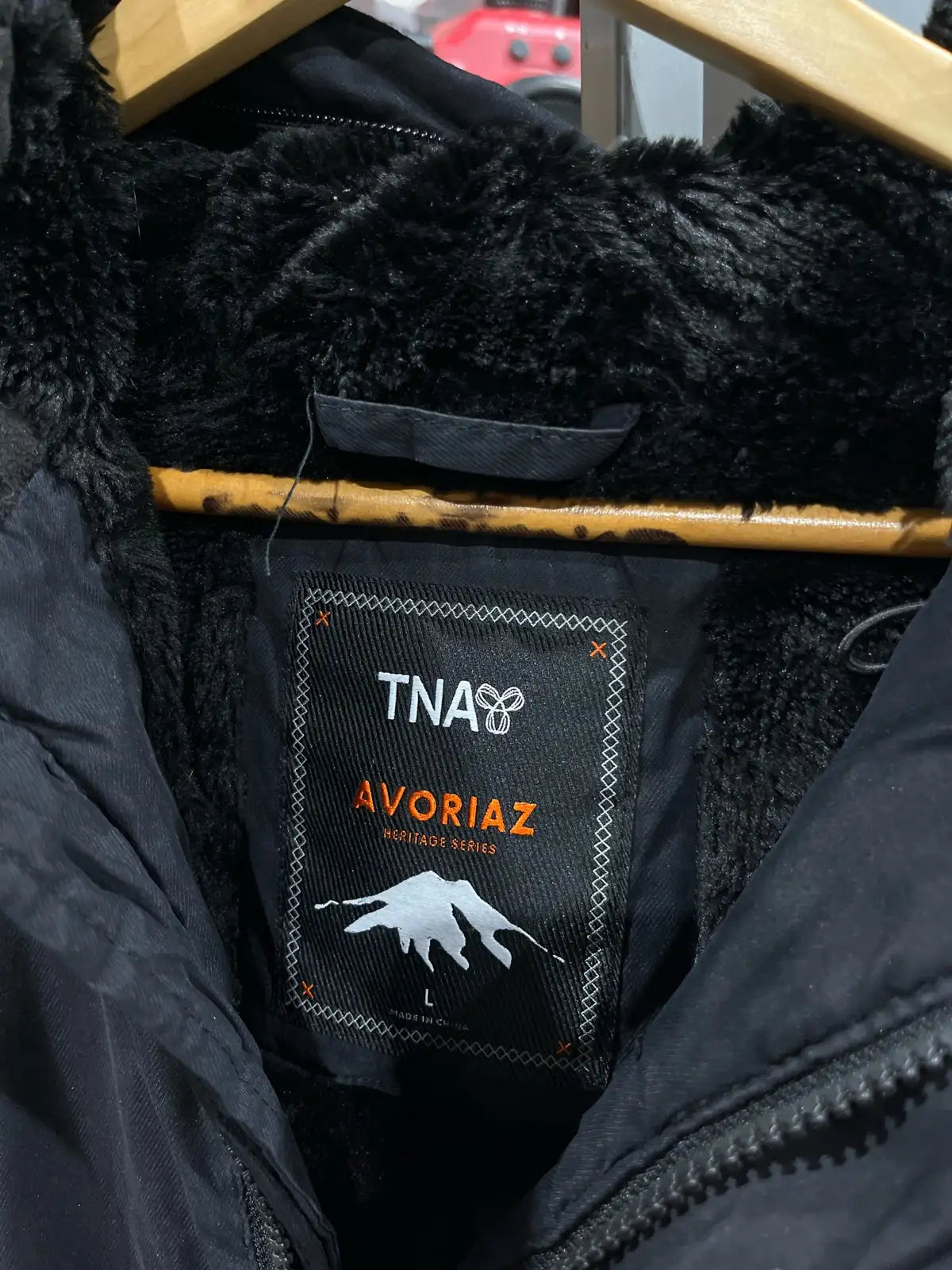 Aritzia tna winter parka size women’s L