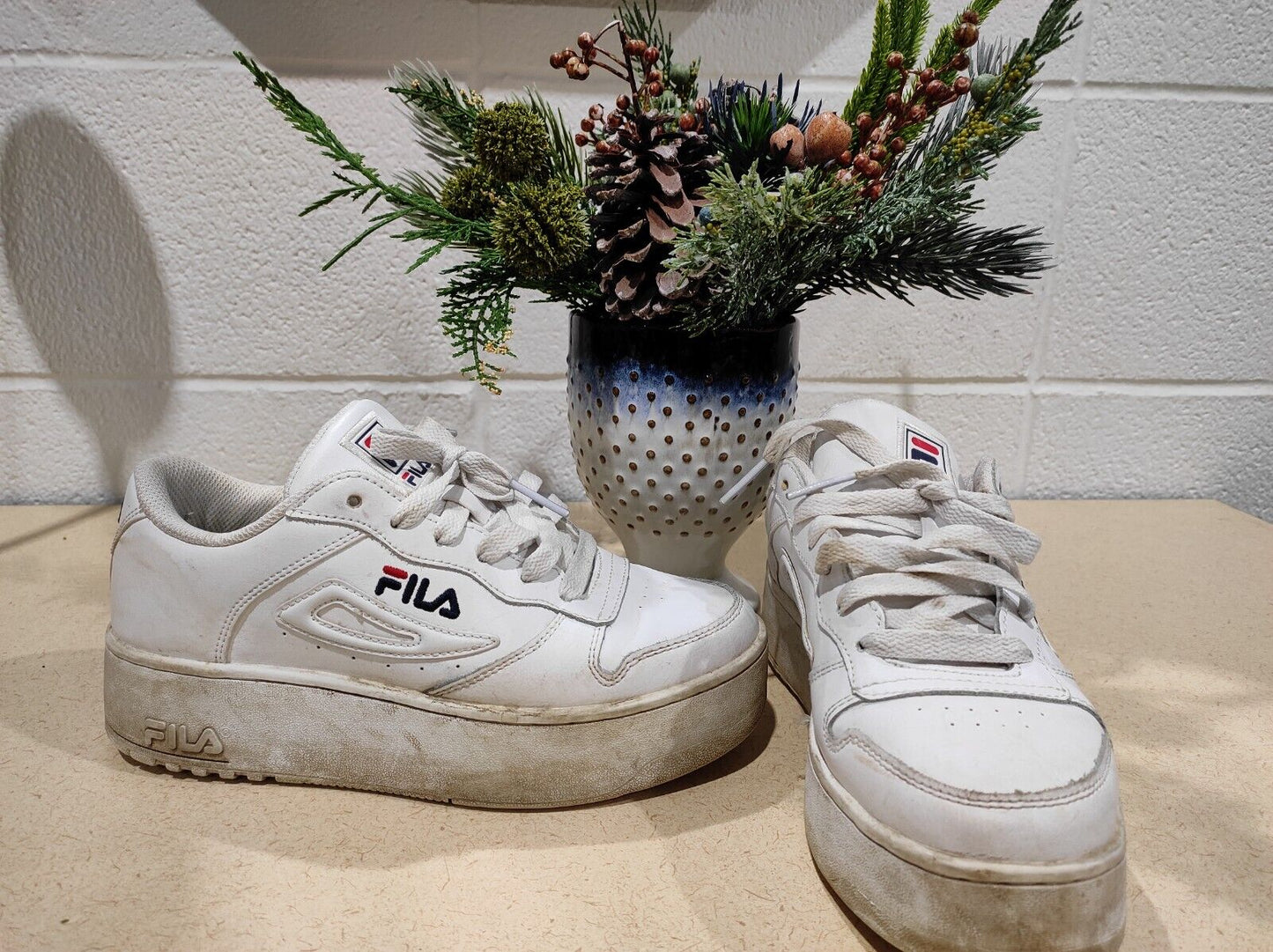 Fila FX-115 5CM01804-125 Womens White Leather Lifestyle Sneakers Shoes Size- 6