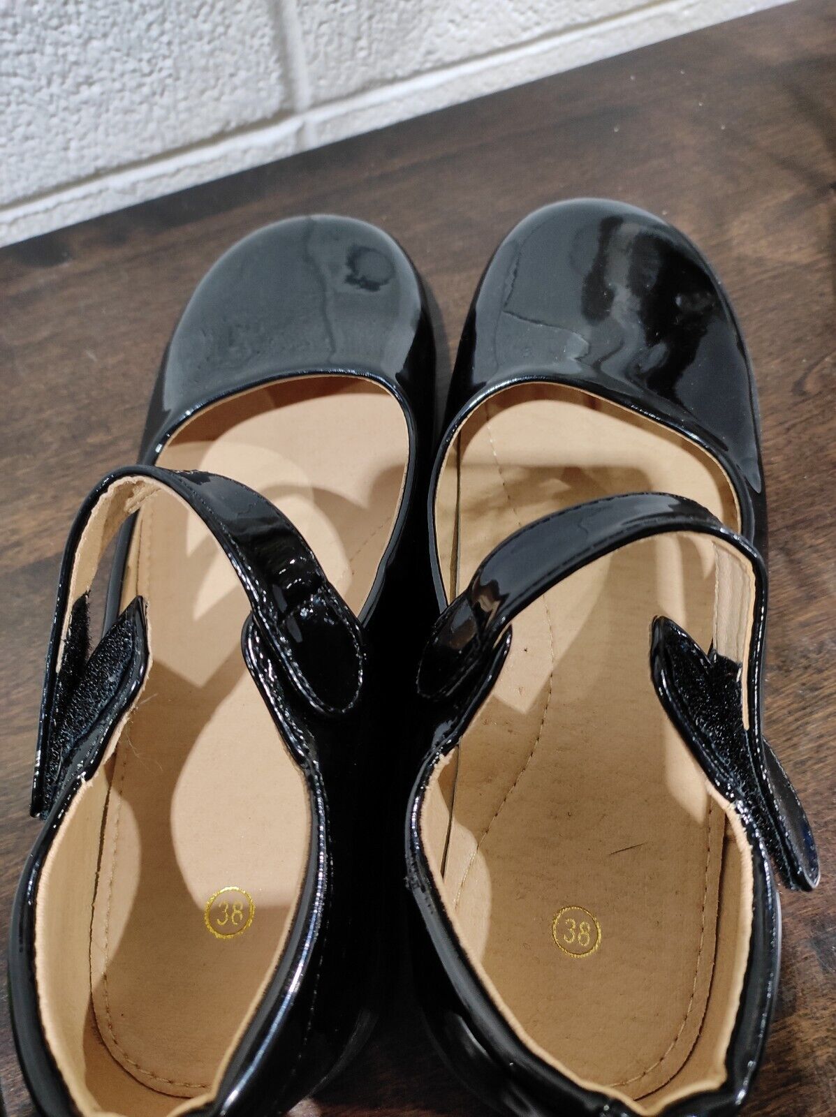 Hao Xin Ren Leather Heels Girl’s 7 Black Shoes