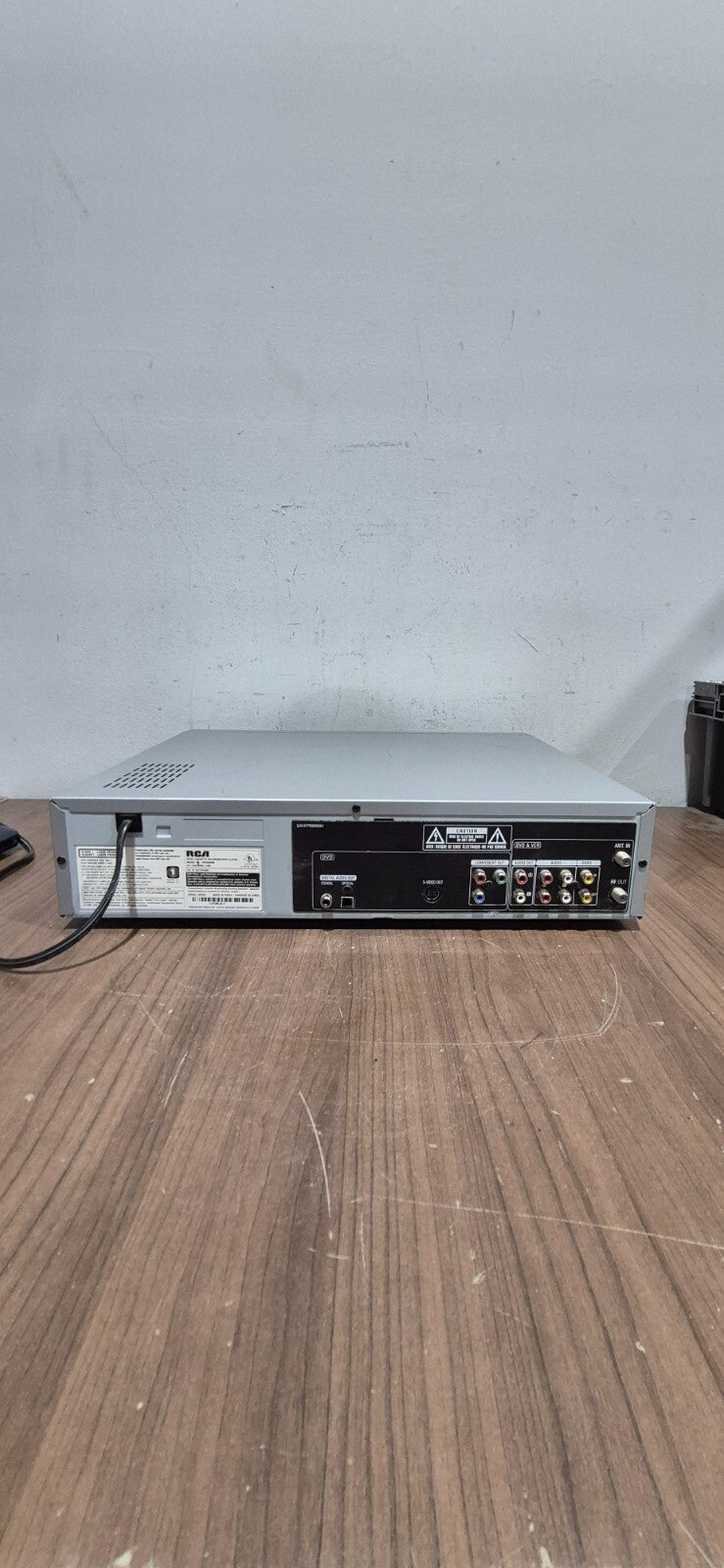 RCA DVD/VCR VHS Player DRC6000N