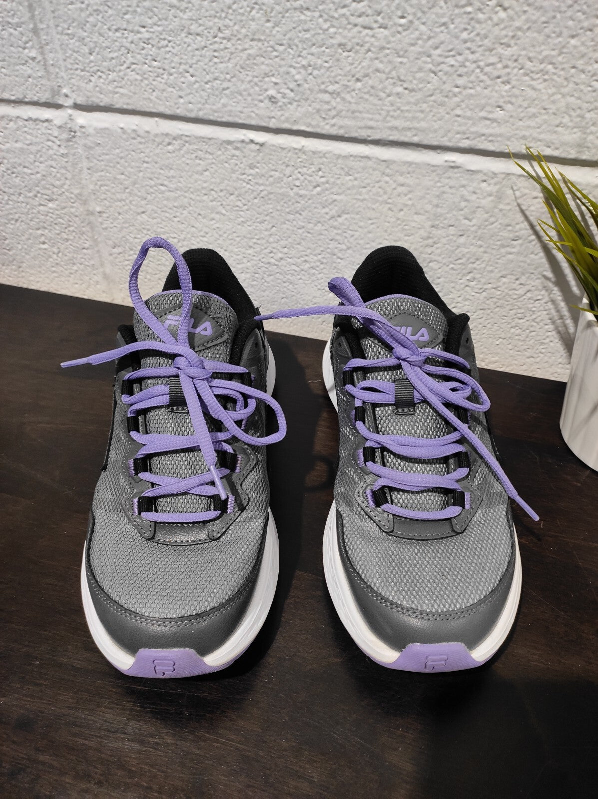 FILA Women's Suspence Trail Running Sneaker Shoes Grey/Purple US-7